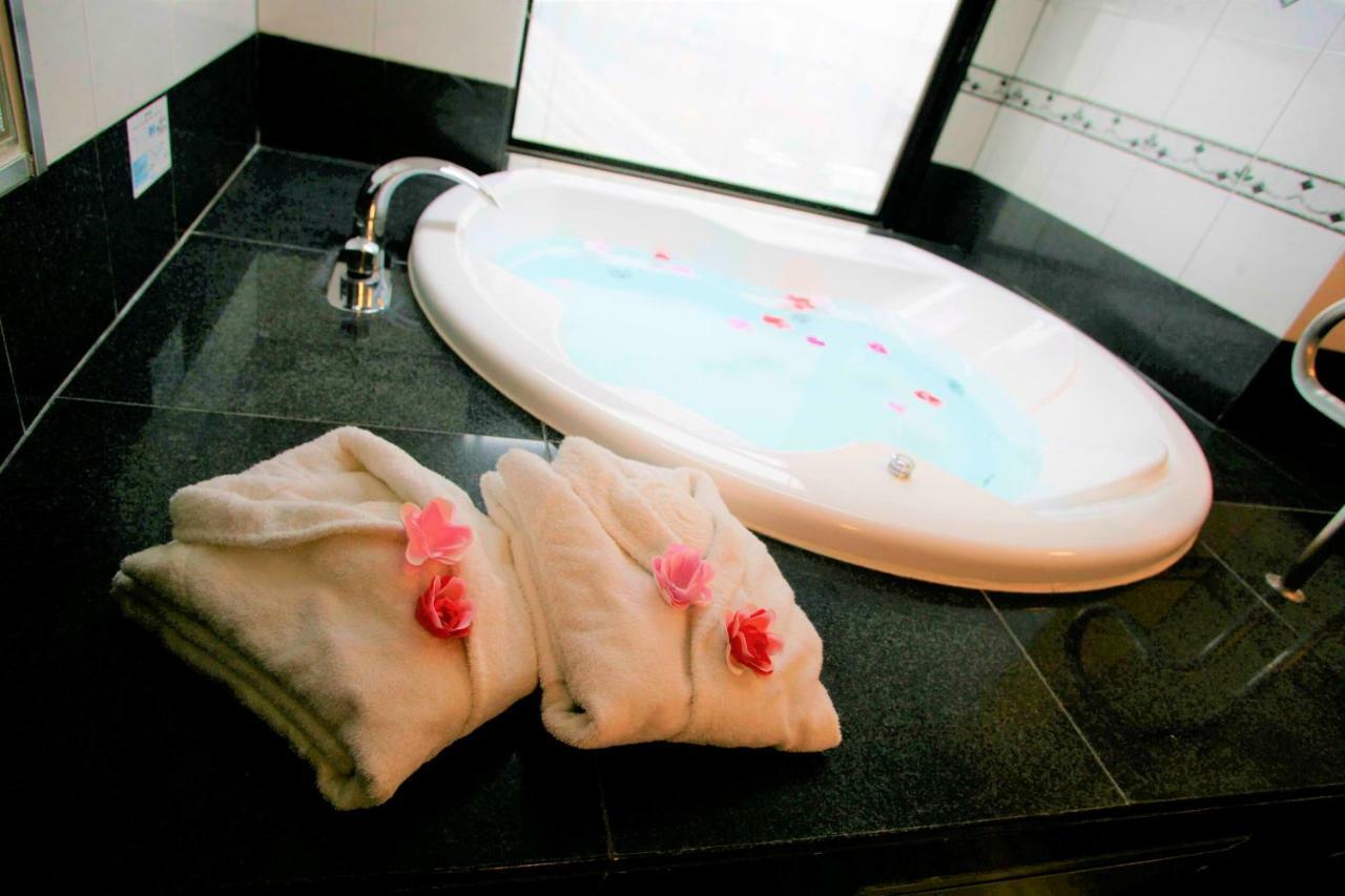 Water Hotel Mw (Adults Only) Saitama Exterior photo